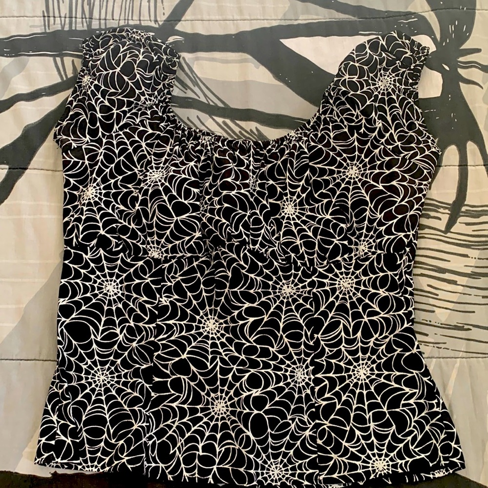 Pin up couture spider top